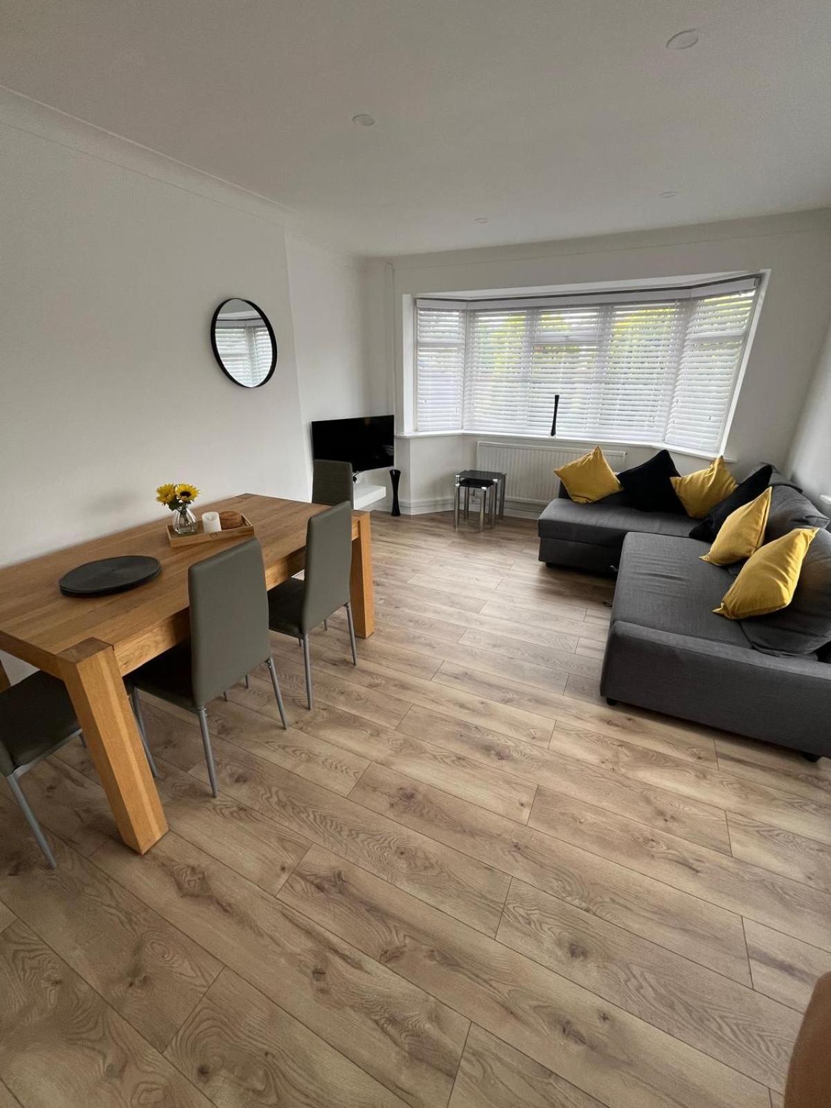 Hazlebury Muse Holiday home